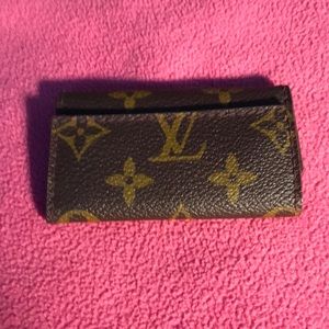 Louis Vuitton Authentic Key Case